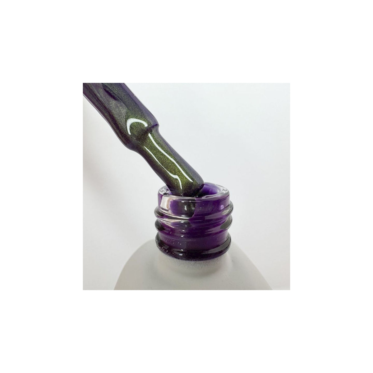 SAGA. Cat's Eye Gel Polish "Smoothie Cat", #02, 10 ml. Cat's Eye gel polish chameleon