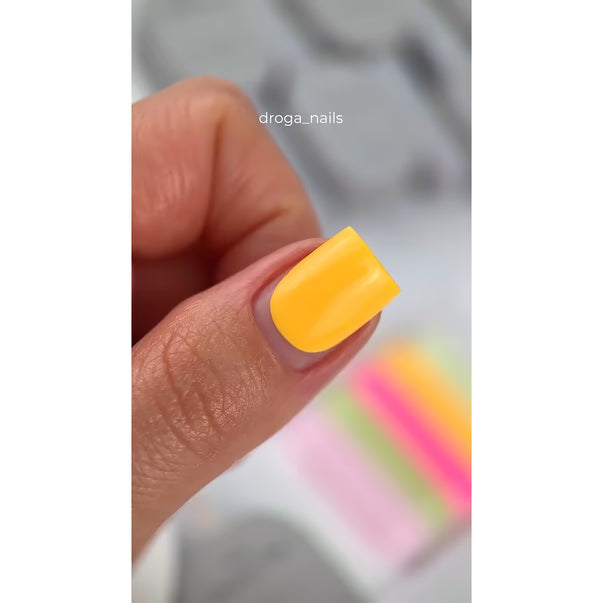 Saga Gel Polish Colorist No. 4 Orange 10 ml