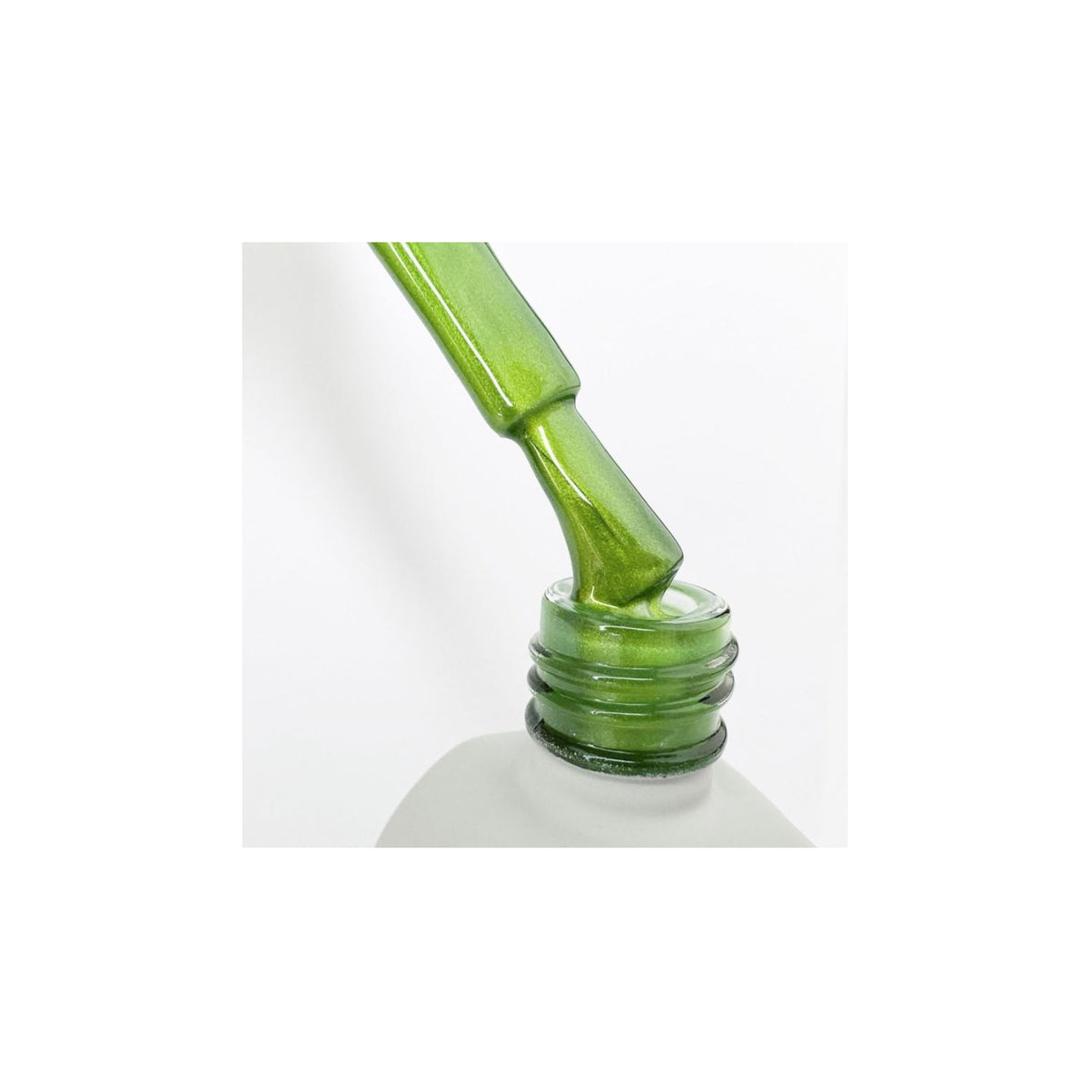 SAGA. Cat's Eye Gel Polish "Smoothie Cat", #05, 10 ml. Cat's eye gel polish chameleon