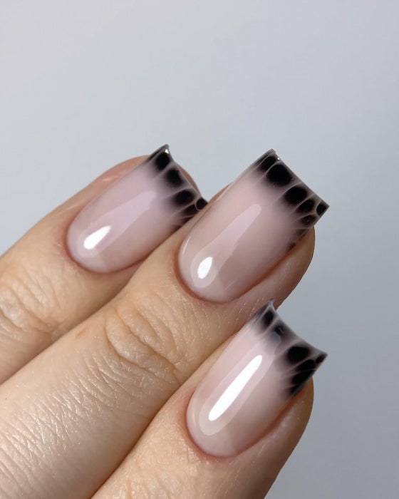 DARK BLOOMING BASE, 6 ML