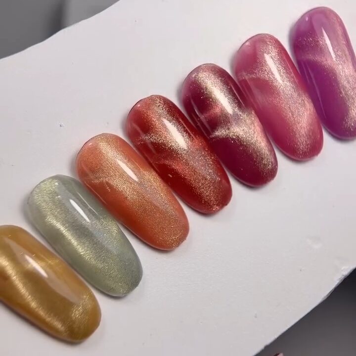 SAGA. Cat's Eye Gel Polish "Amber Cat", #04, 10 ml. Gel polish "Cat's eye"