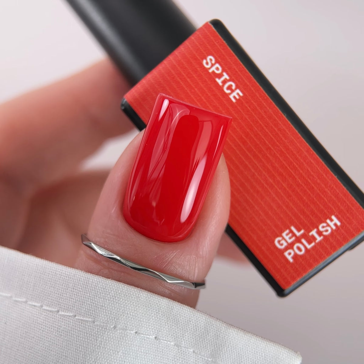 BIBLIOTEKA GEL POLISH № 14 SPICE – RED, 10 ML