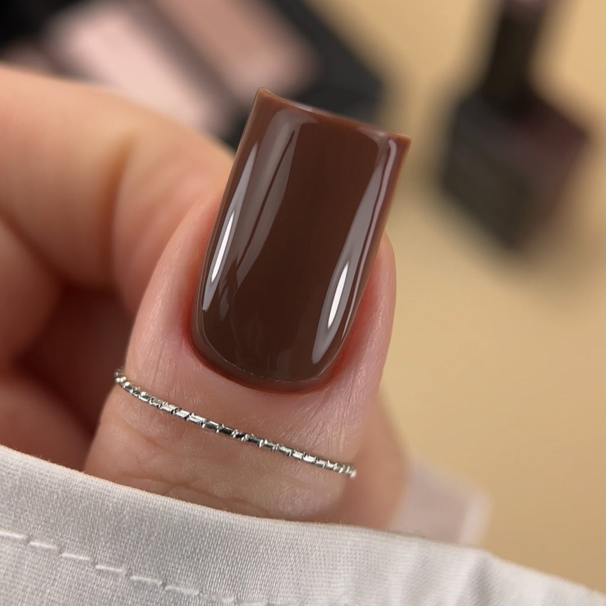 BIBLIOTEKA GEL POLISH № 37 WOOD – NEUTRAL BROWN, 10 ML