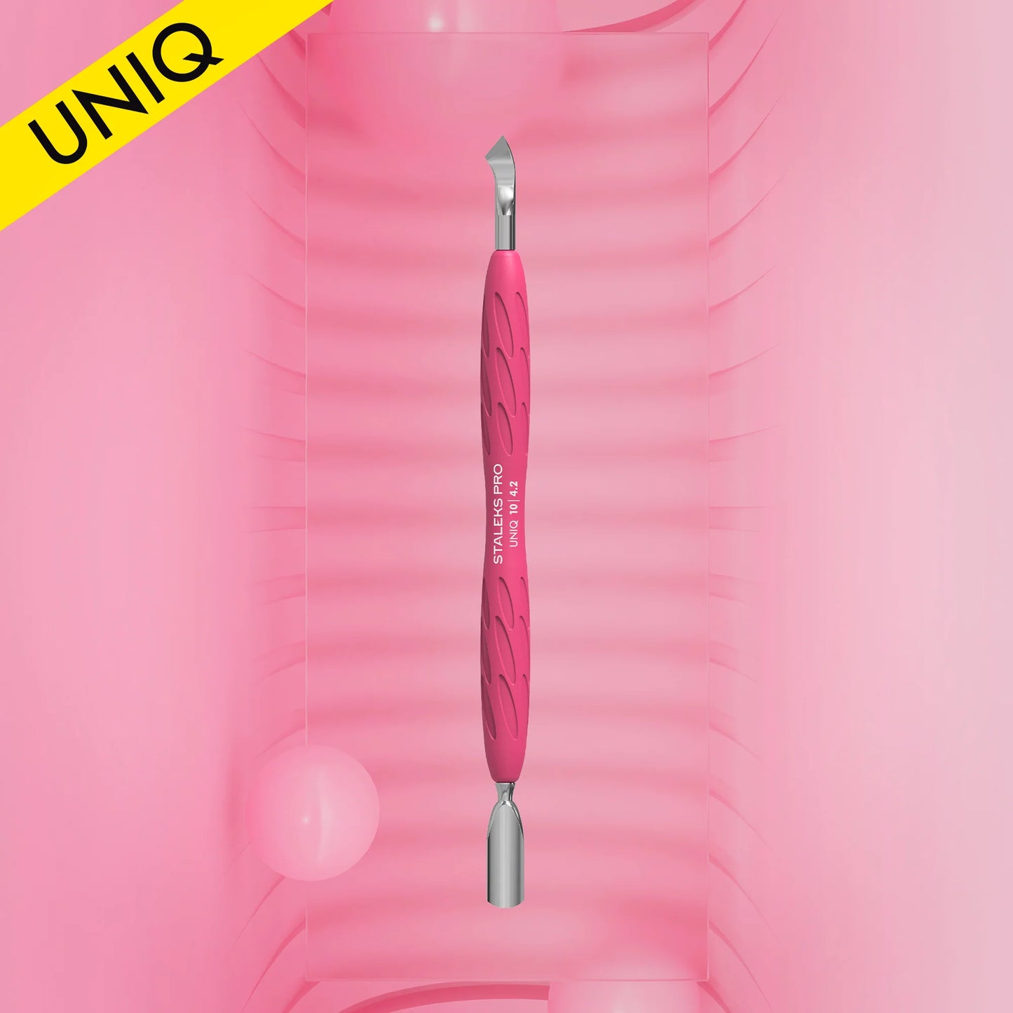 Manicure Pusher Gummy With Silicone Handle UNIQ 10 TYPE 4.2 (Rounded Narrow Pusher And Bent Blade)